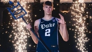 半岛体育APP-冉冉升起的新星弗拉格斩获ESPY年度最佳大学男运动员奖