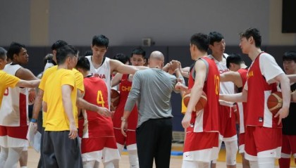 半岛体育官方网站-中国男篮明日赴欧拉练 高质量热身为世界杯打基础