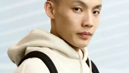 半岛体育-紧急送医，徐杰送医原因曝光，坐上轮椅，表情痛苦，杜锋不该犯错|广东男篮|山西男篮|胡明轩|周琦|伤病_新浪体育_新浪新闻