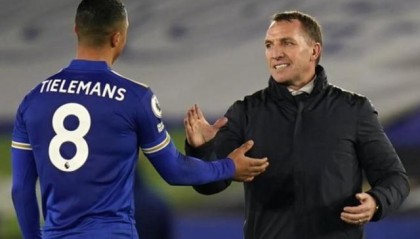 半岛体育-别拿豆包不当干粮 莱斯特城又来搅局争冠了