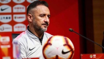 半岛体育官方网站-佩雷拉暗示欲重拾波尔图教鞭：已从中超疲惫中恢复