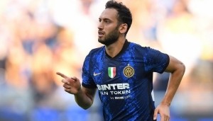 半岛体育-佩杜拉：加拉塔萨雷需要推动恰20的转会谈判，国米在等正式报价