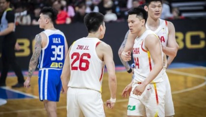 半岛体育-【专栏】中国男篮扼住命运的咽喉