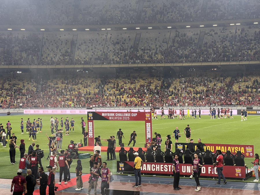 GsC0fTqboAAv6wY.jfif